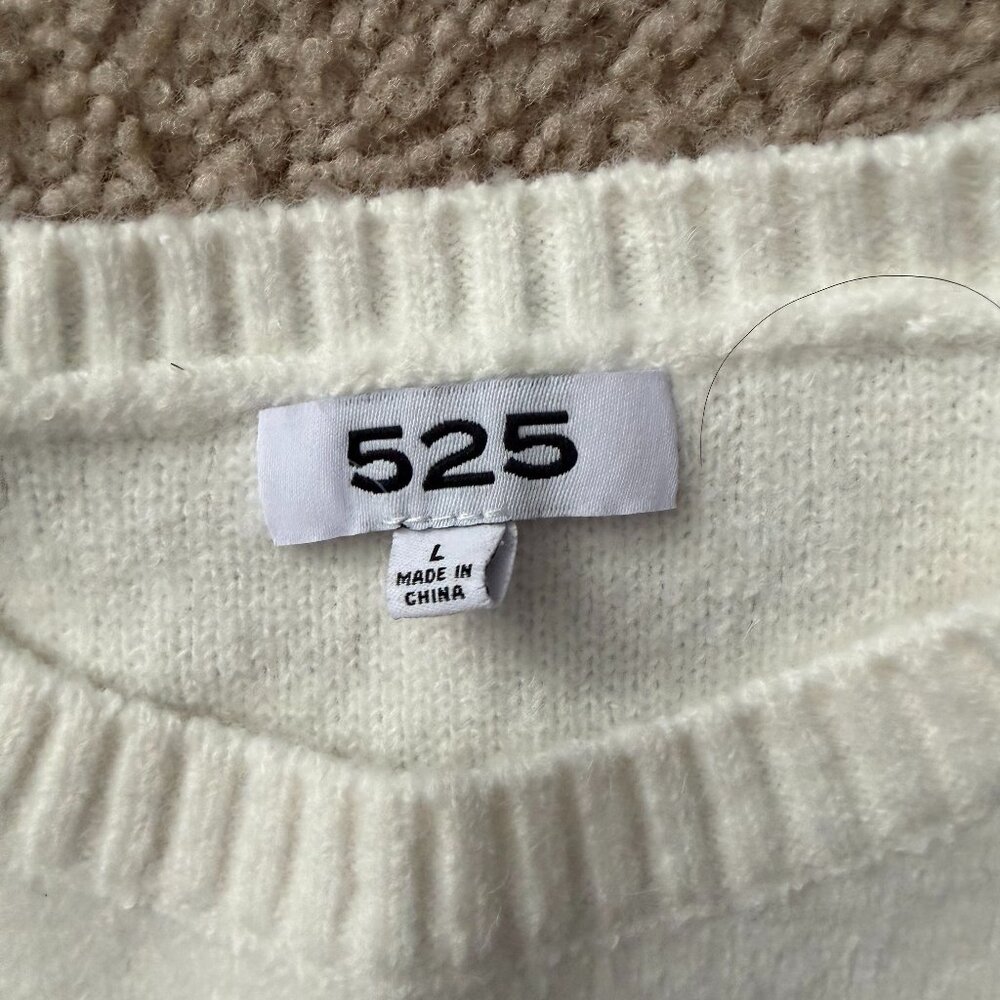 Soft purple and white sweater with cute designs - Picture 2 of 3